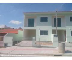 Pronto para morar ! Sobrado em São José- SC